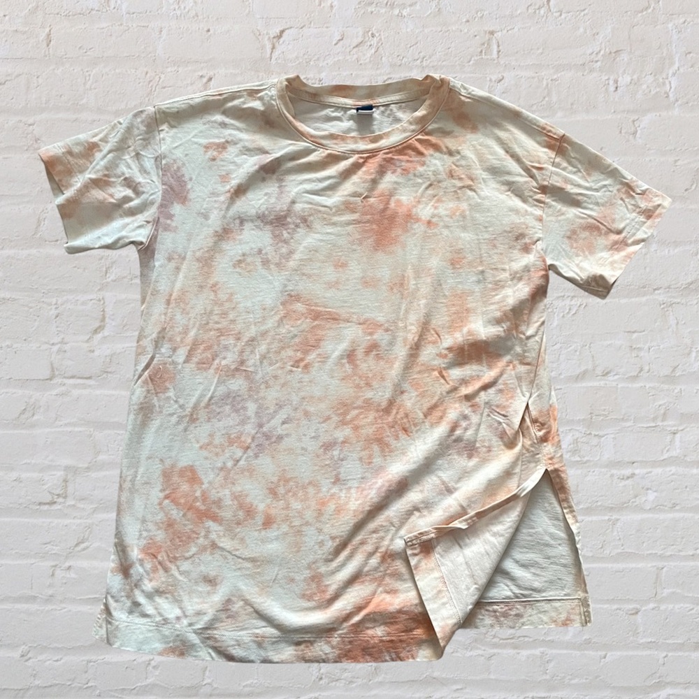 Like 🆕 Old Navy pink, lilac and white tie dye crew neck tunic t-shirt